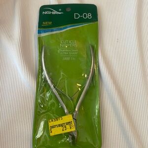 Ultra sharp cuticle nippers